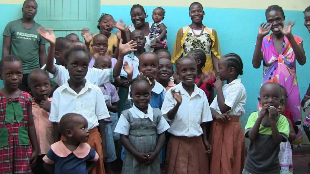 MOMBASA, Kenia: Steun aan weeshuis
